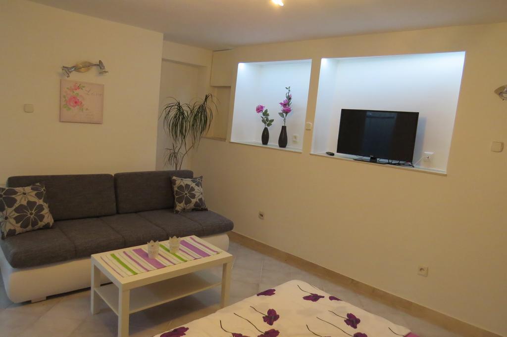 Nada Apartment *